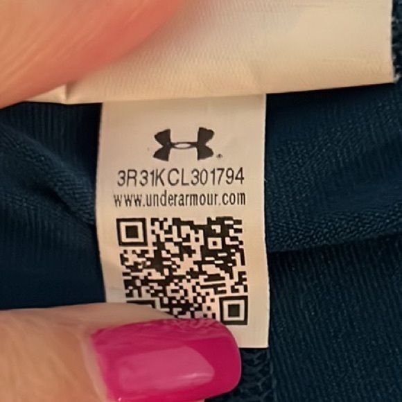 Armour Athletic Leggings/ Exercise / Running
Pants in Teal with a Colorful Panel - Picture 14 of 16